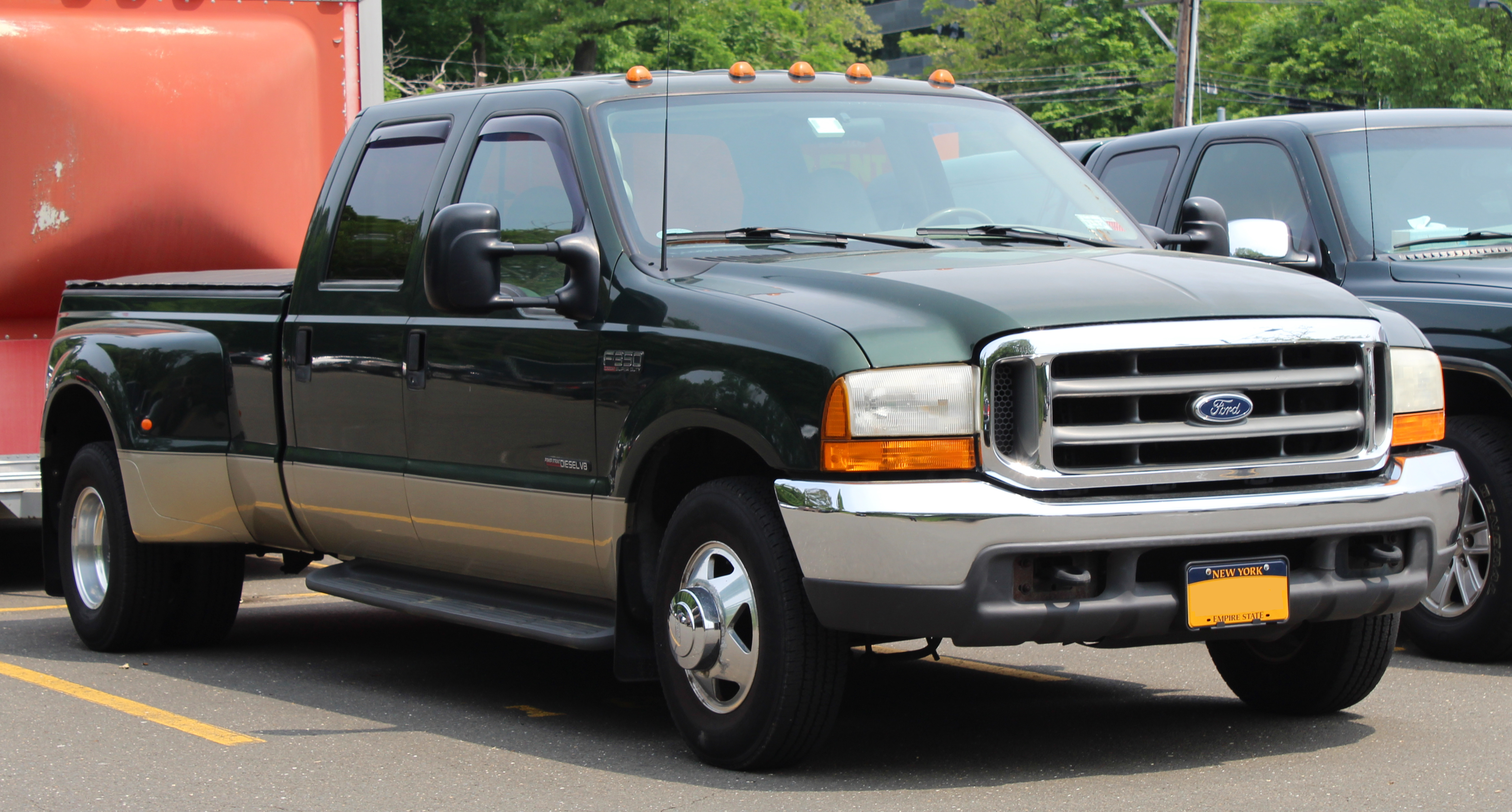 Real 2000 Ford F-350 Super Duty equipped with a 7.3L Powerstroke diesel